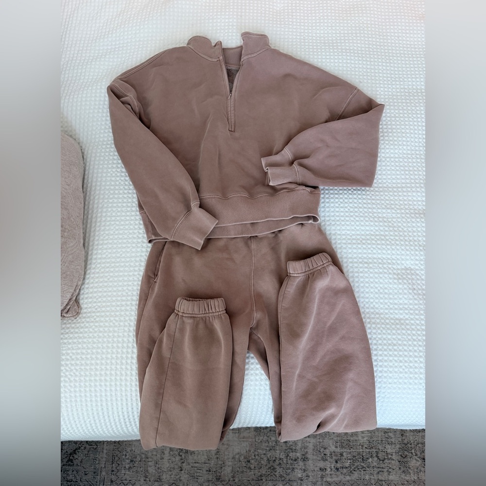 Abercrombie & Fitch Sunday Essentials Sweat set pants and jumper - Picture 3 of 8